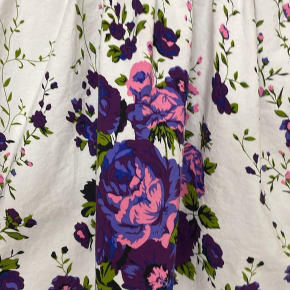 White slightly Used Sunny Fashion Girls Flower & Butterfly Dress - Picture 2 of 7